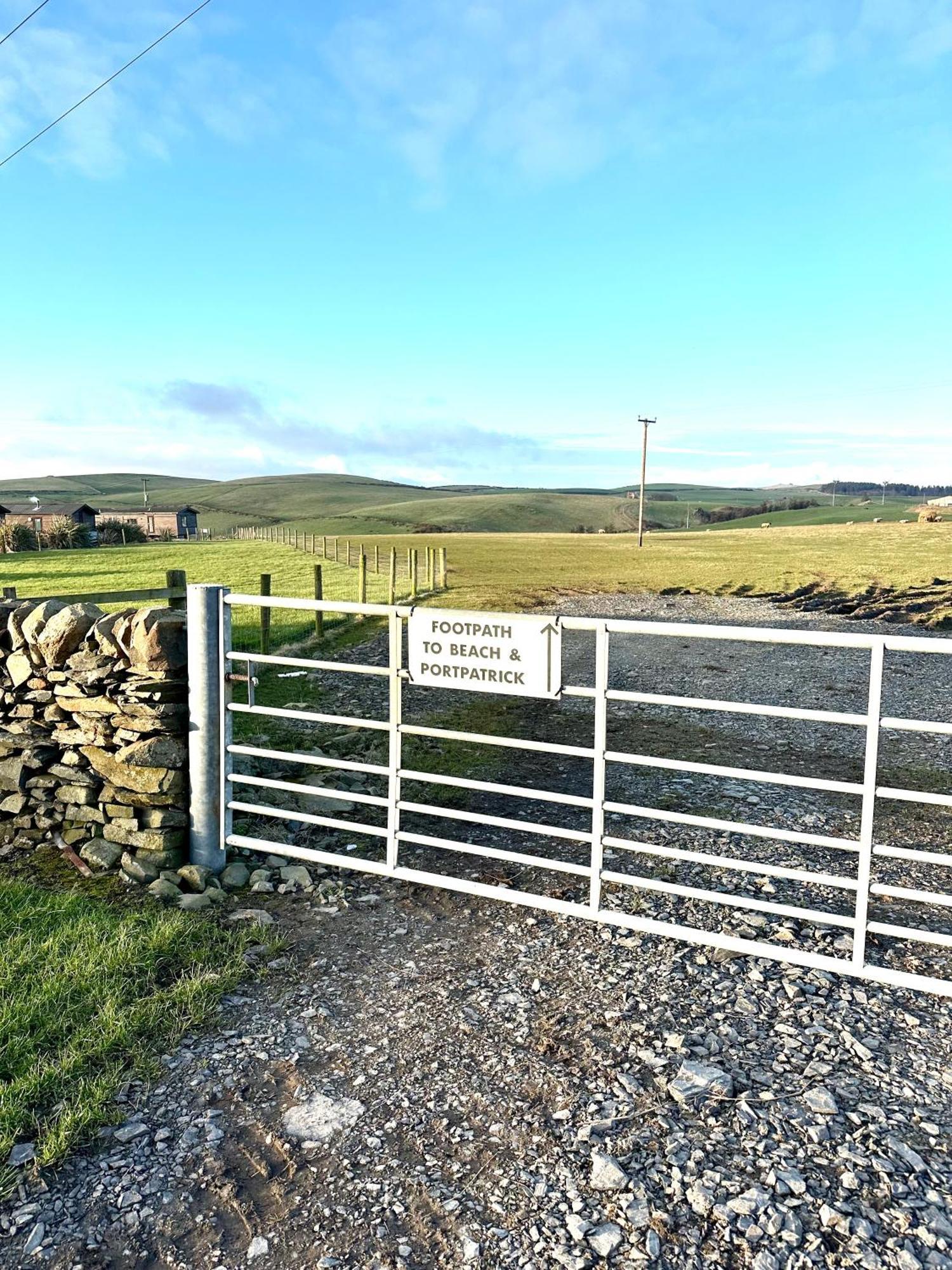 Lodge Cabin With Fabulous Views - Farm Holiday Stranraer Exteriér fotografie